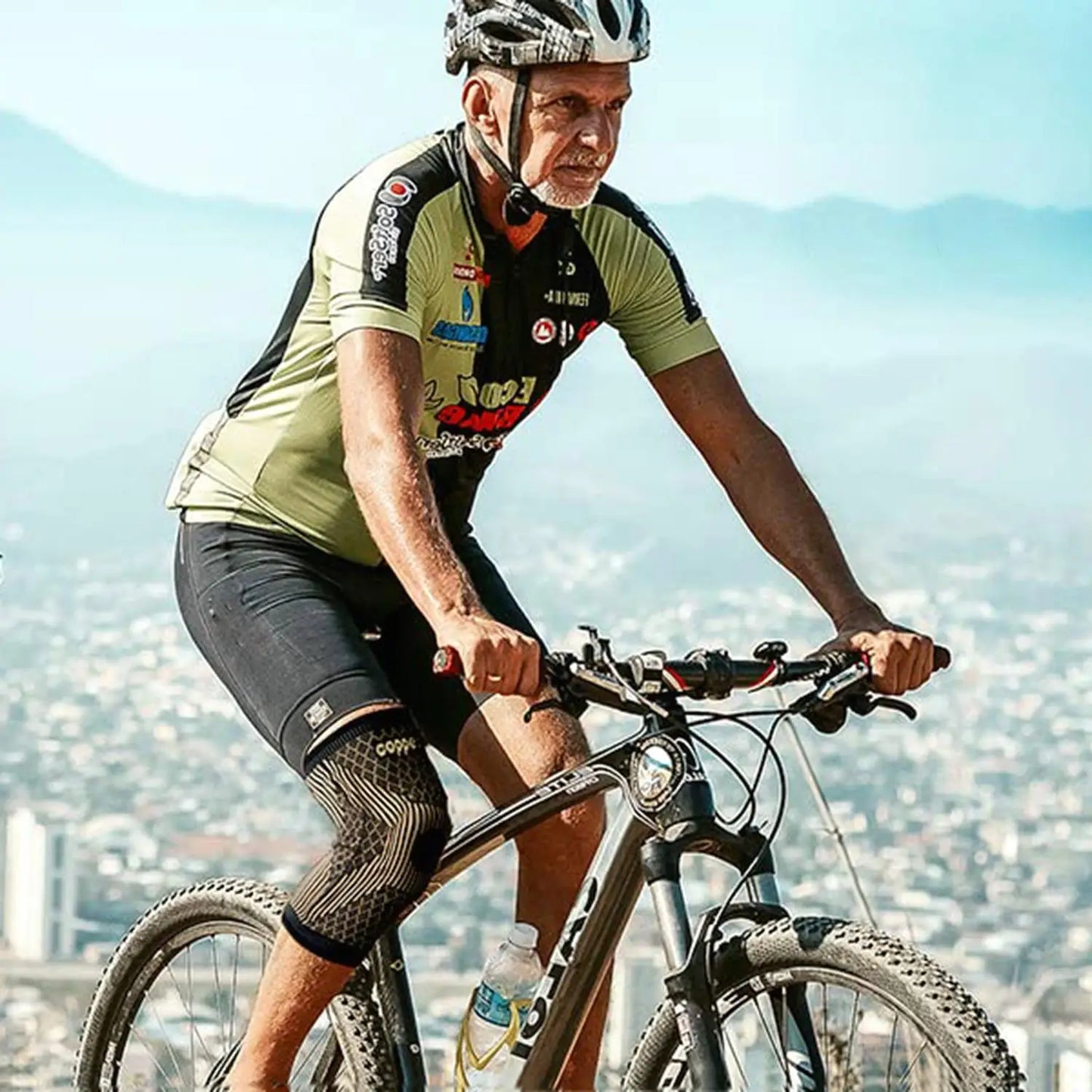 Knee Sleeves (1 Pack) - Knee Sleeve & Compression Brace for squats , Fitness, Weightlifting, and Powerlifting Sleeve Pair - For